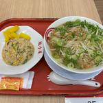 にんにく背脂醤油ラーメンと焼きめし(ラーメン魁力屋 イオンモール岡崎店)