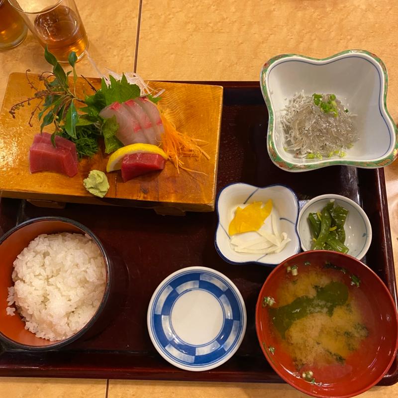 刺身しらす定食(かいしま)