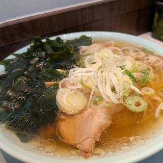 わかめ中華そば(ニューともちんラーメン 川崎駅前店)