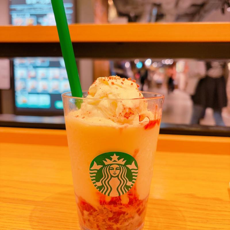 ストロベリーフラペチーノ(スターバックス コーヒー 阪神梅田本店 地下2階店)
