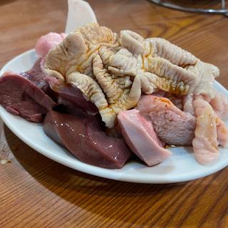 ホルモン盛り合わせ