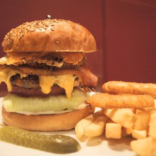 ロットバーガー(ブラザーズ 御茶の水店)