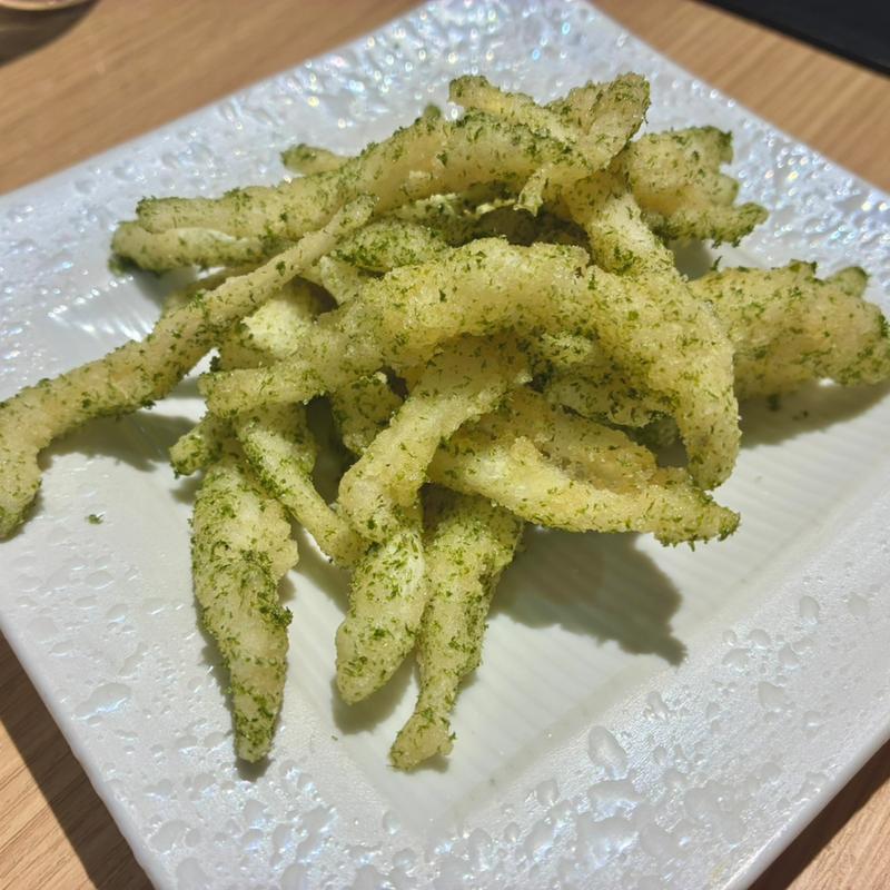 シラウオの揚げ物　のり塩味(伏水酒蔵小路)