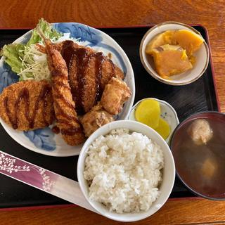 全部のせ定食