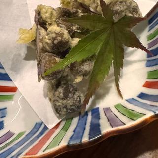 むかごの天ぷら(よもぎ)