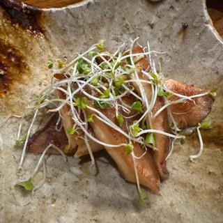 椎茸のバターソテー(よもぎ)