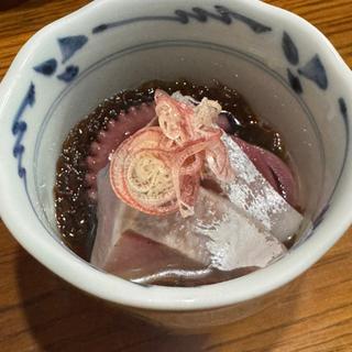 カンパチと明石タコのもずく酢