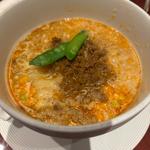 名物】担々麺(頤和園 霞が関店)