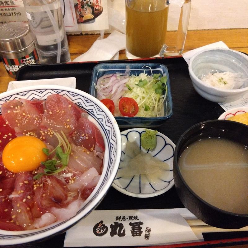 日替わり鮮魚漬け丼(丸富食堂 池袋東口店)