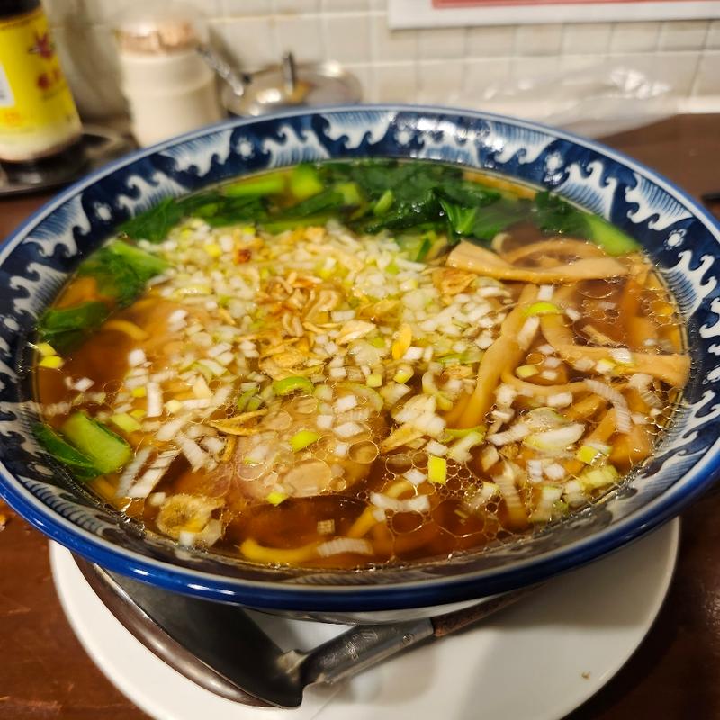 らーめん　醤油　太麺(金燕楼 （ザ・ゴールデンスワロー）)