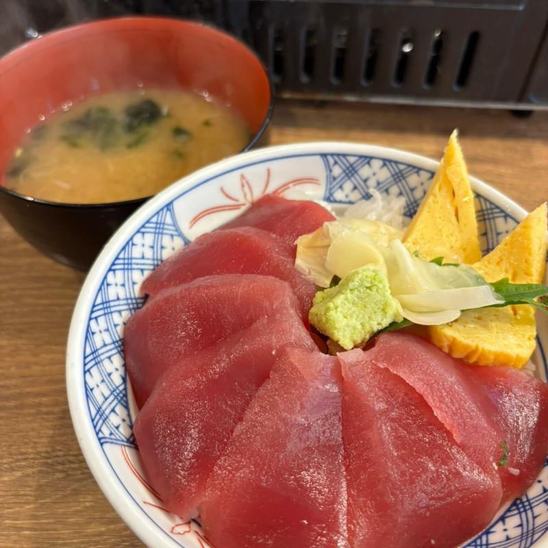まぐろ丼(磯丸水産 三宮駅前店)