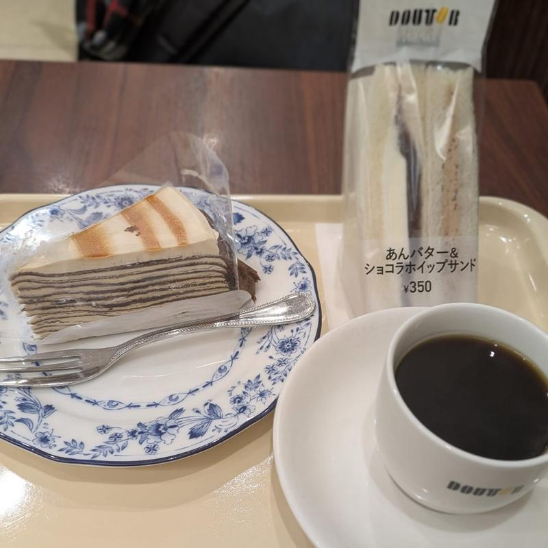 チョコミルクレープ コーヒーセット(ドトールコーヒーショップ 祖師ヶ谷大蔵駅店)