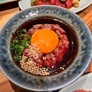 黒毛和牛レアステーキユッケ(焼肉ホルモン こたろう 尾張旭渋川店)