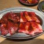 カルビ、ハラミ(大衆 焼き肉ホルモン 大松)