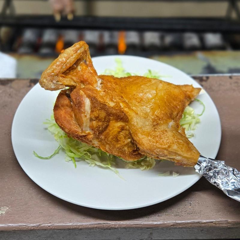 鶏の半身揚げ(鳥やす )