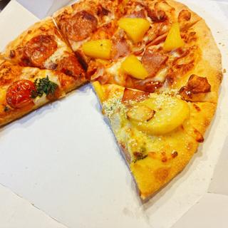 クワトロハッピー(ドミノ・ピザ新大阪店)