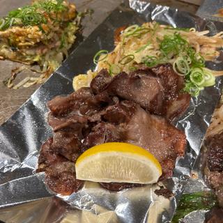 牛タン塩焼(お好み焼 雅)