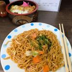 焼きそば カツ丼