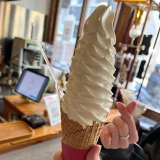 ソフトクリーム コーン(シロクマカフェ)