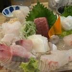 刺身盛り合わせ