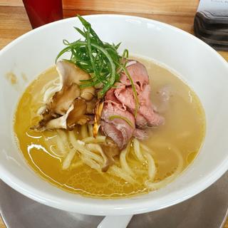 蛤と鶏白湯の二層仕立て中華そば(しじみ中華蕎麦 イツ花
)