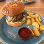 チェダーチーズバーガー(Louis Hamburger Restaurant ルイス ハンバーガーレストラン)