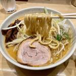 バリ味噌ラーメン 大盛