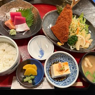 アジフライと刺身三点盛り(旬菜魚 いなだ)