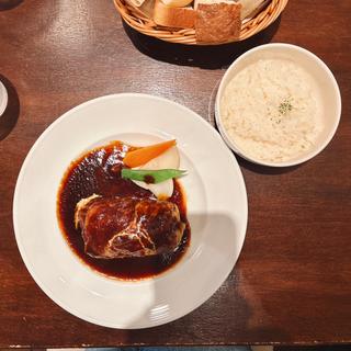 デミグラスソースのロールキャベツ(Bistro Roven 三田（ビストロローブン三田）)