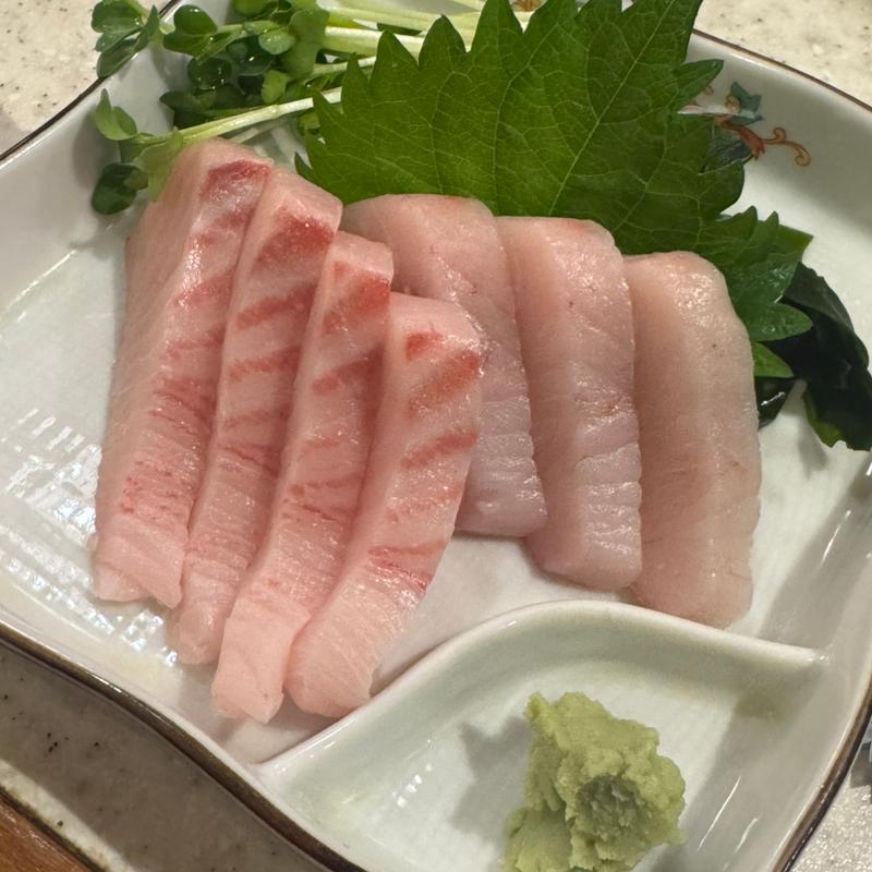 白子産サワラの刺し身(とりさだ)