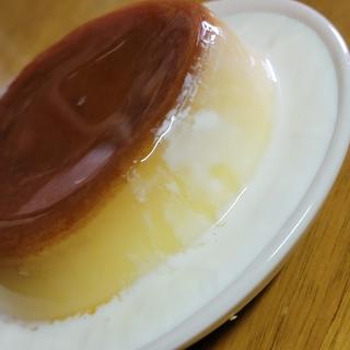 とろーりクリームonプリン