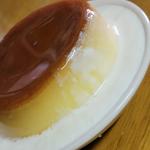 とろーりクリームonプリン