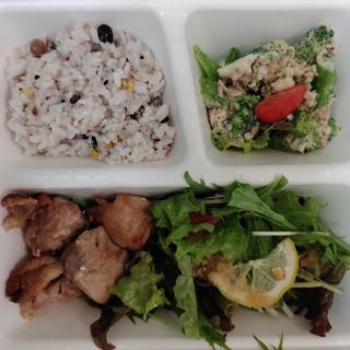 鶏ももベーシックセット(チキンワークス白金本店)