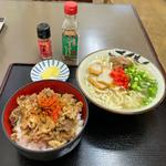 牛丼ソーキそばセット(沖縄きしみーる)