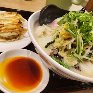 胡麻豆乳タンメン餃子セット