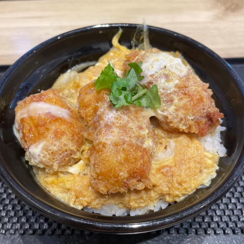 牡蠣とじ丼(かつ庵 戸塚平戸店)