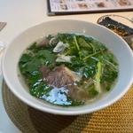 (フォーと生春巻きのお店 amio.)