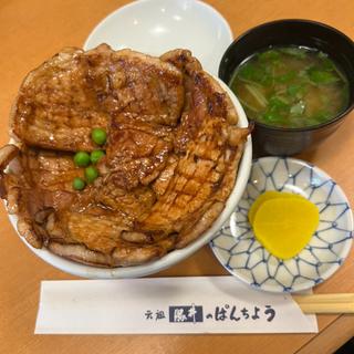 豚丼　華(元祖 豚丼のぱんちょう)