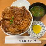 豚丼　華(元祖 豚丼のぱんちょう)