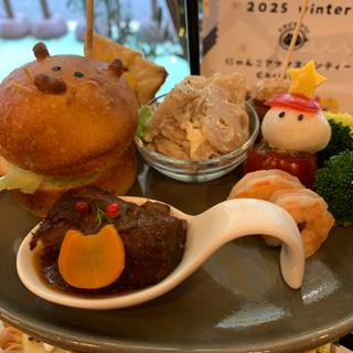 2025クリスマスにゃんこアフタヌーンティー(ときどきカフェ)