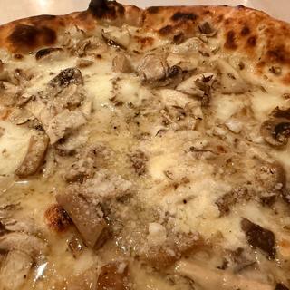 フンギ コン フォルマッジ スペチャーレ(Pizzeria Azzurri)