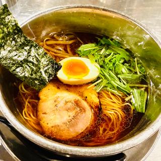 らーめん（醤油、まろ味）(ZUND-BAR)