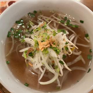 牛シャブ肉のフォー(アオザイ)