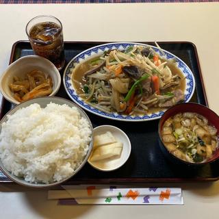 レバニラ炒め定食