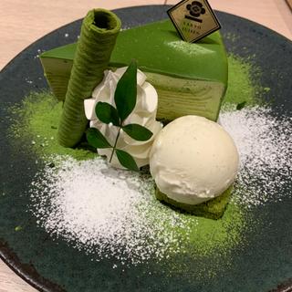 お濃い抹茶ミルクレープ お飲み物セット(茶寮翠泉池袋東武店)