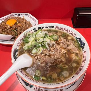 中華そば 並 ヤキメシ1/2黄身のせ(末廣ラーメン本舗 中野分店)