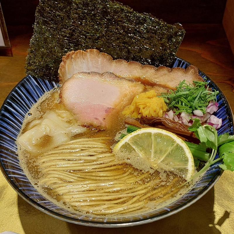 ワンタン焙煎煮干しの柚子京七味そば(SHIGENO【朝ラーメンと昼オムライス】)