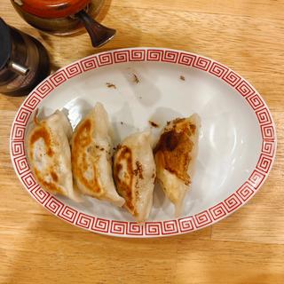 手作り餃子(4ヶ)(夜のみ提供)(らーめん あんゆう亭)