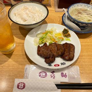 牛タン炭火焼き定食(味の牛たん 喜助 JR仙台駅店 （きすけ）)