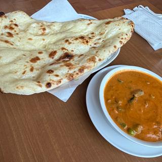 野菜カレーとナン(スペシャルセット)(ガネーシュ 広島宇品店 (GanesH))